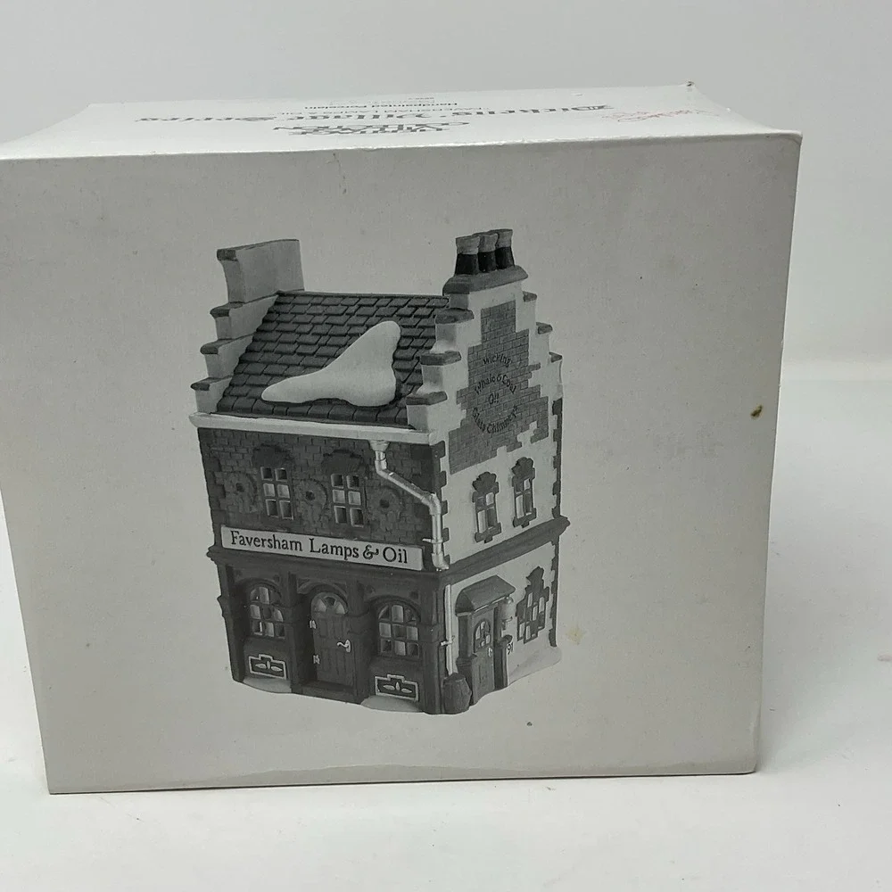 Dept 56 Faversham Lamps & Oil Heritage Village Collection Christmas‎ 58327